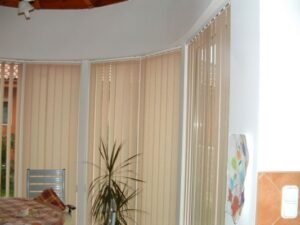 gondos-szalagfuggonyok-281